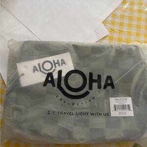 Aloha Collection Gray Travel Bag